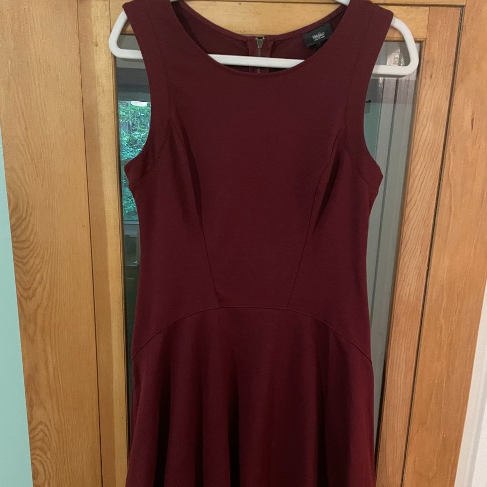 Burgundy Sleeveless Dress- simple yet flattering!
